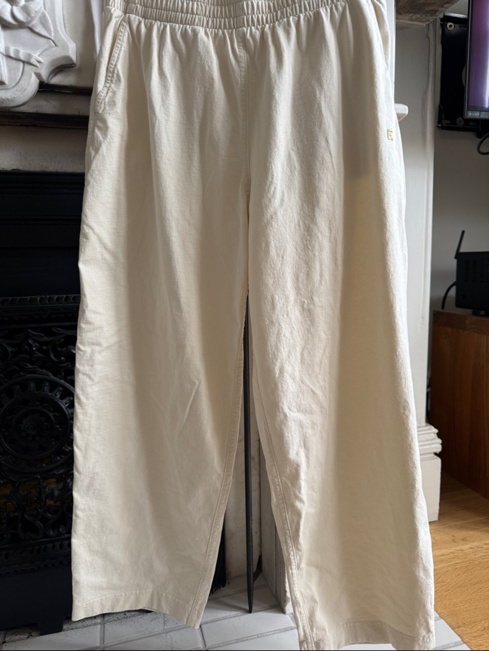 Everlane Cream Wide-Leg Elastic Waist Pants